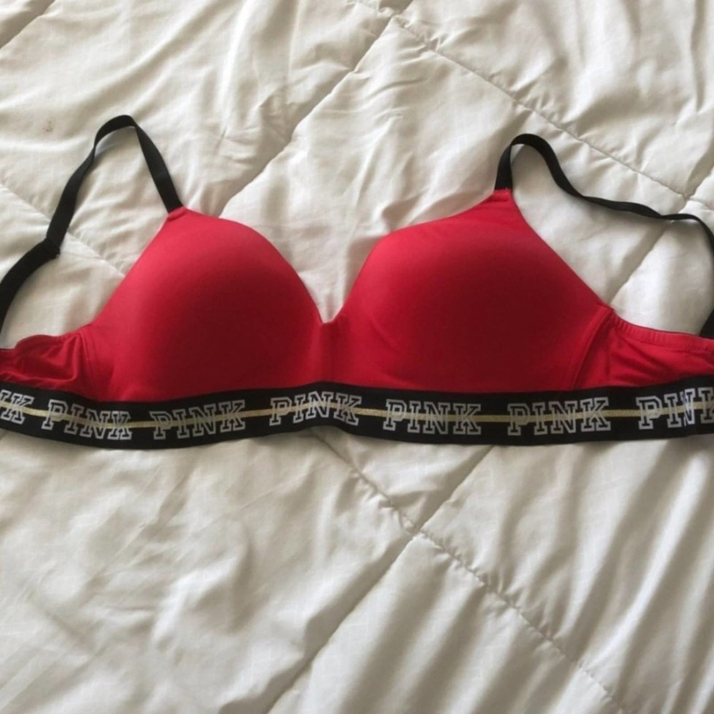 Victoria's Secret Wireless Red Bra